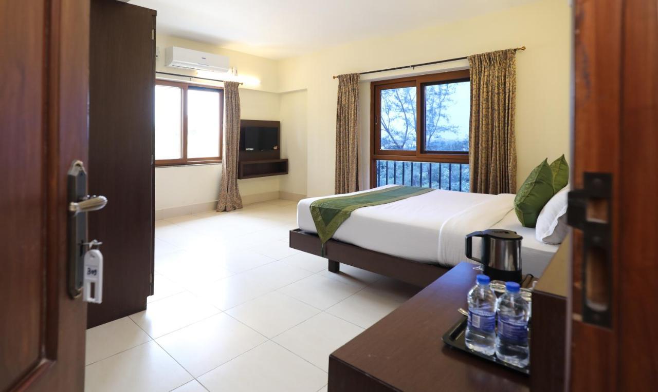 Hotel Treebo Trend Pratham Residency Udupi Exterior foto